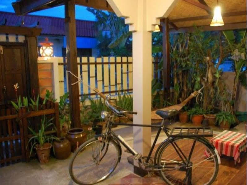 The Outside Inn Ubon Ratchathani Zewnętrze zdjęcie